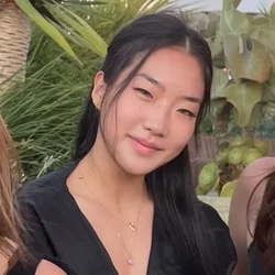 portrait of Katherine Sung